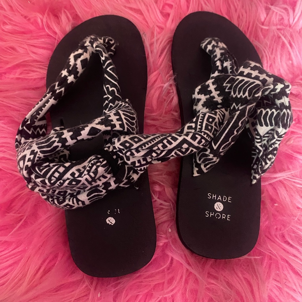 Shade fabric sandals [women’s: 7] [Gently Used]